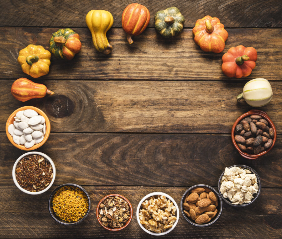 Ao criar um cardápio sazonal, você aproveita produtos que estão em seu auge de sabor e qualidade. Imagem: Freepik